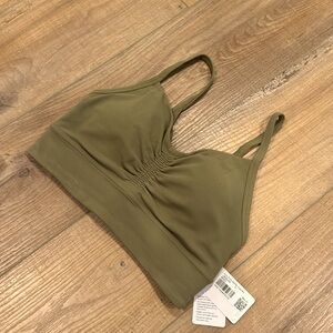 Lululemon nulu front gather yoga bra